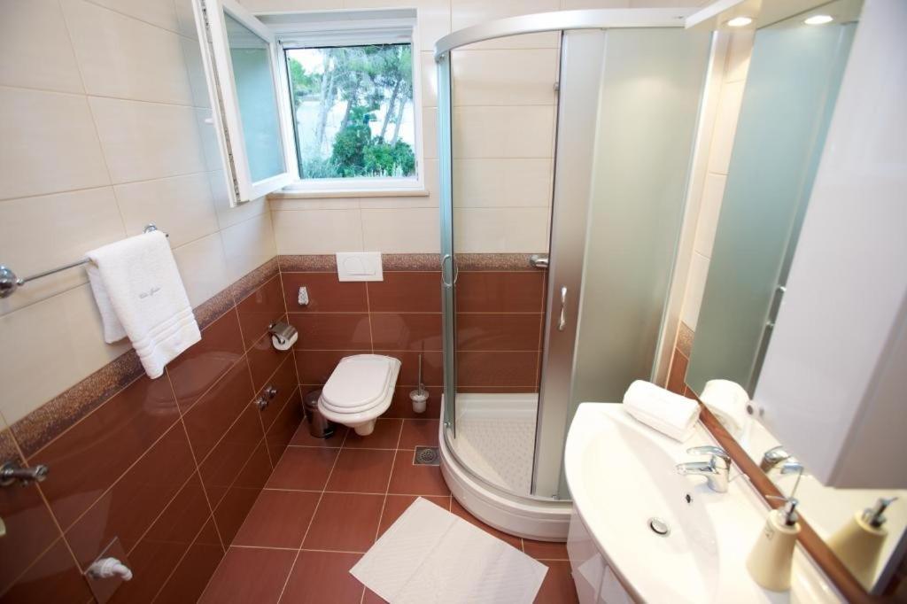 Apartments Grlica Sutivan Room photo