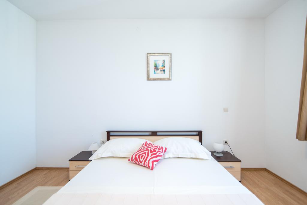 Apartments Grlica Sutivan Exterior photo