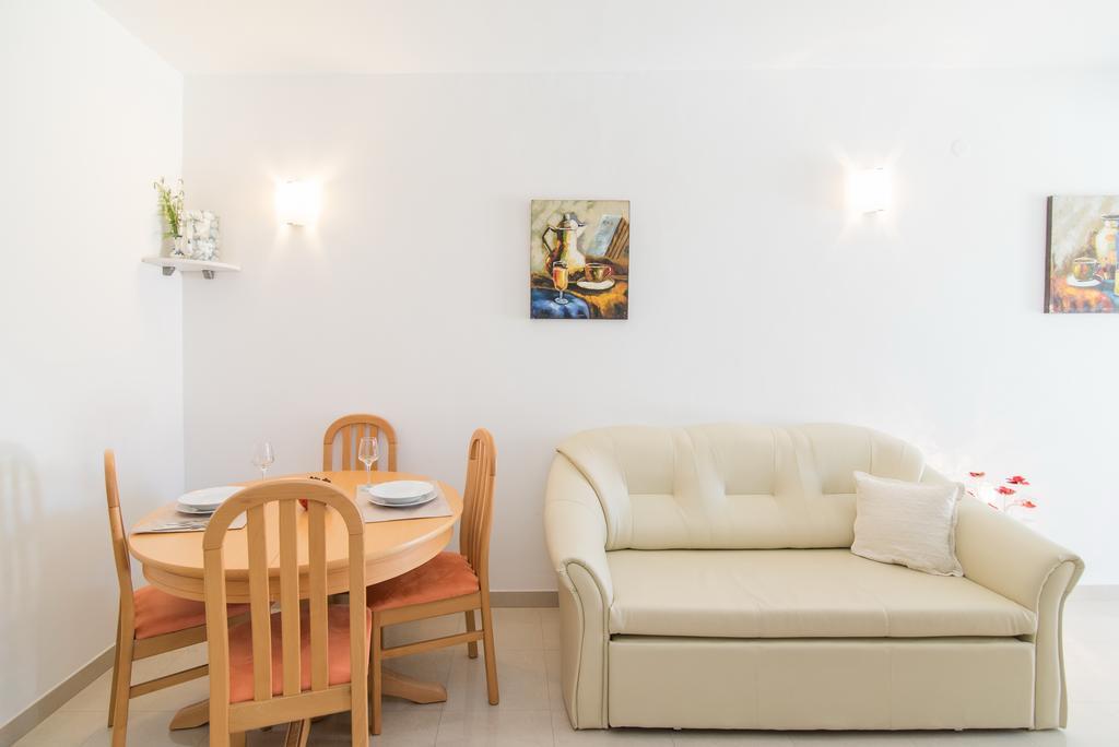 Apartments Grlica Sutivan Exterior photo