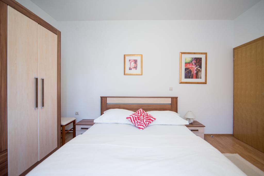 Apartments Grlica Sutivan Exterior photo