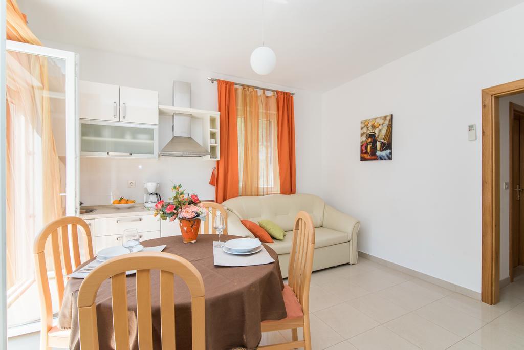 Apartments Grlica Sutivan Exterior photo